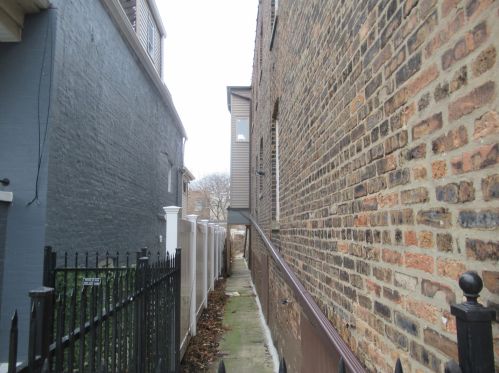 704 78th St, Chicago IL  60619-2904 exterior