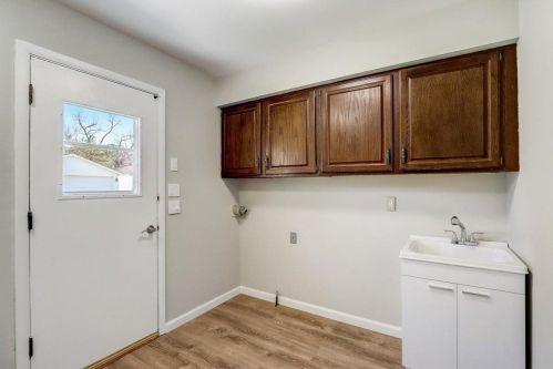 4870 82, Milwaukee WI 53220-4219 exterior