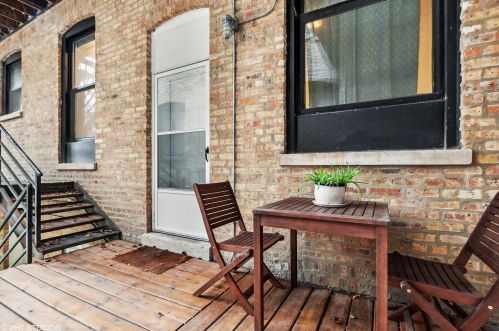 1656 Wabansia Ave, Chicago IL 60622-1447 exterior