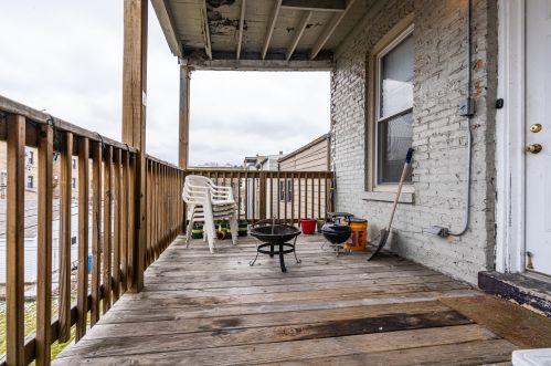 2723 Kimball Ave, Chicago IL 60647-1222 exterior