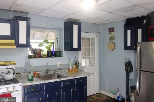 1118 Thomas St, Chester PA 19013-6422 exterior