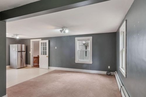 4 Forrest St, Plaistow NH 03865-2610 exterior