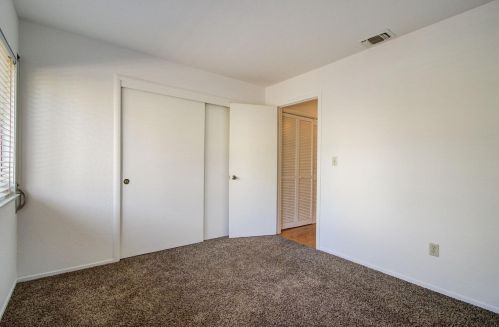 1419 Lk Blvd, Davis CA 95616-2635 exterior