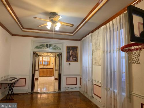 1408 9th St, Philadelphia PA  19147-5704 exterior