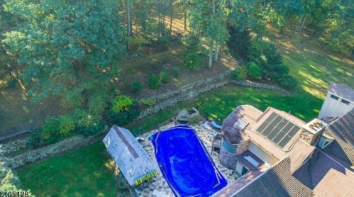 10 Lawrence Rd, Dover NJ 07869-3106 exterior