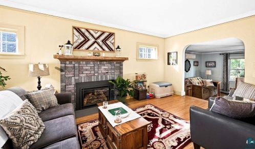 1001 Grandview Ave, Duluth MN 55812-1149 exterior