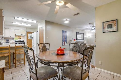 240 Cindy Ln, Burleson TX 76028-3842 exterior