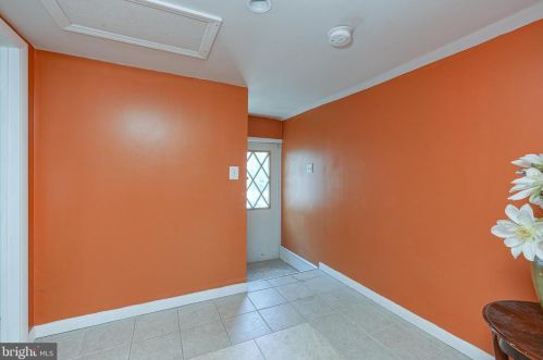 15 Pne St, Camden NJ 08103-3353 exterior