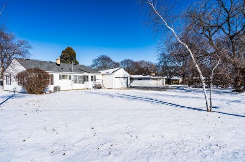 443 Ellsworth Ln, Milwaukee WI 53217-1831 exterior