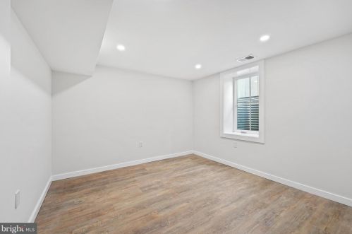 2207 Rand Pl, Washington DC 20002-1912 exterior