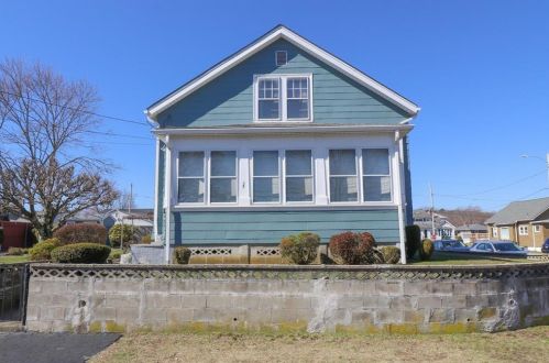 58 Campbell Ave, Providence, RI 02904-3648
