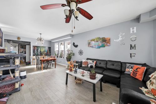 7235 Washtenaw Ave, Chicago IL  60645-1435 exterior