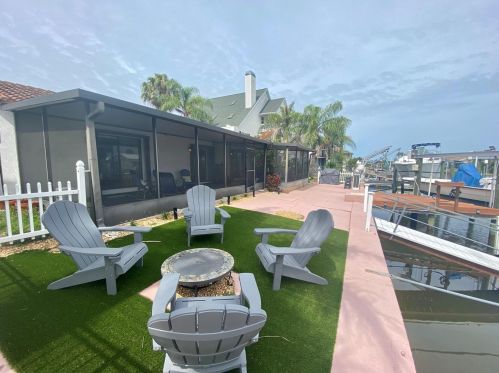 7415 Islander Ln, Port Richey FL  34667-3922 exterior