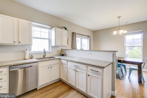 5035 Kimi Gray Ct, Washington DC  20019-5917 exterior