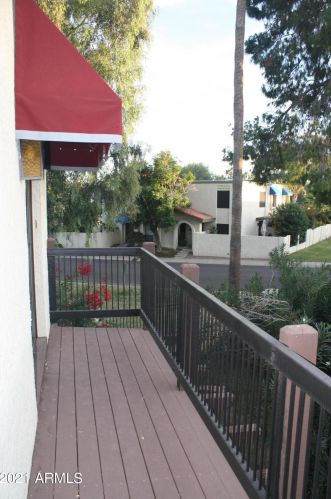 8658 51st St, Phoenix, AZ 85044-5715