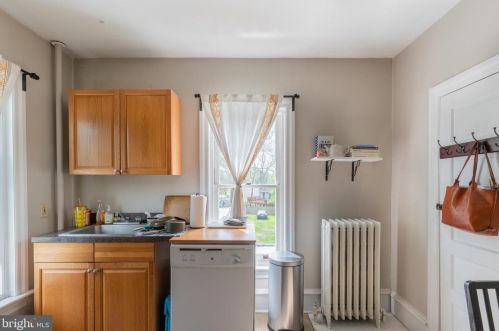 126 Fowler Ave, Tavistock NJ 08033-1336 exterior