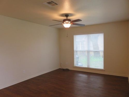 1009 Woodard St, Denison TX  75020-3063 exterior