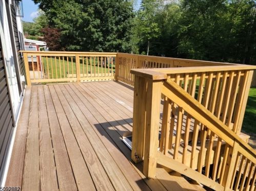 9 Apache Trl, Rockaway NJ  07866-1028 exterior