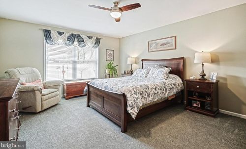 409 Chapelwood Dr, Hanover PA  17331-5232 exterior