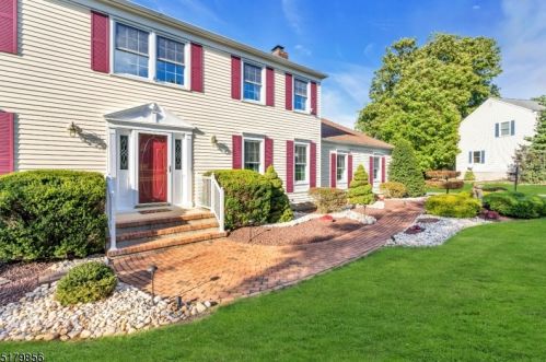 339 Rolling Knolls Way, Bridgewater, NJ 08807-1969