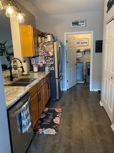 2756 Granite Ct, Bull Valley IL 60012-2609 exterior