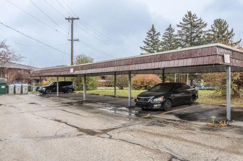 7820 Leon Ter, Milwaukee WI  53218-2630 exterior