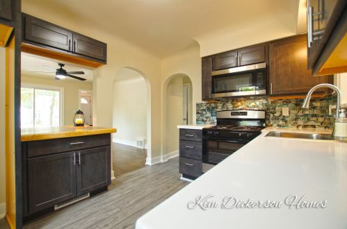 2222 Jerome Ave, Meskegon MI 49442-2517 exterior