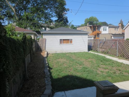 1038 Parkside Ave, Chicago IL  60651-2654 exterior