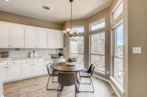 9304 Evening Primrose Path, Austin TX 78750-3546 exterior