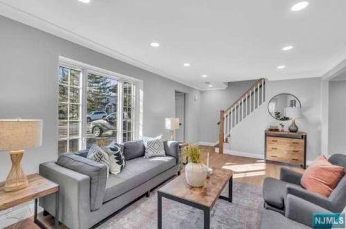 78 Central Ave, Demarest NJ  07627-1711 exterior