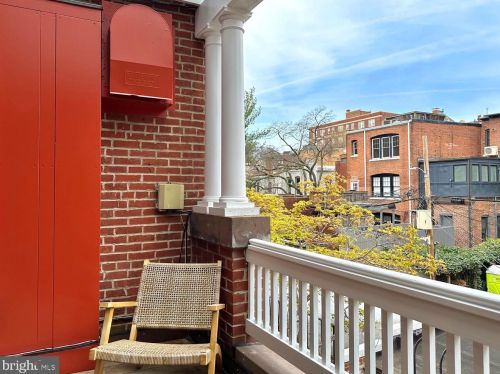 1611 Riggs Pl, Washington DC 20009-6418 exterior