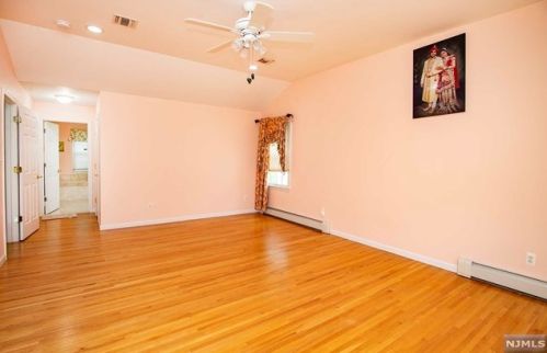 218 Manhattan Ter, Dumont NJ  07628-2234 exterior