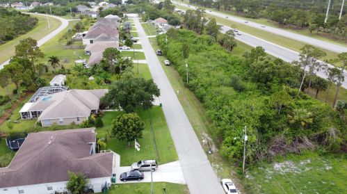 6282 Gisela St, Fort Pierce FL  34986-3867 exterior