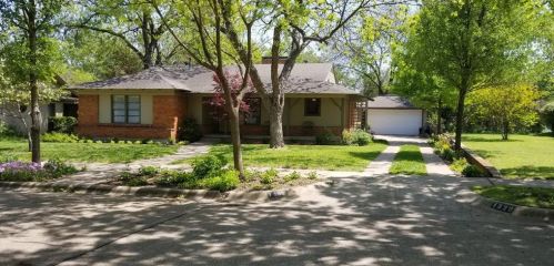 1330 Glenfield Ave, Dallas TX  75224-2538 exterior