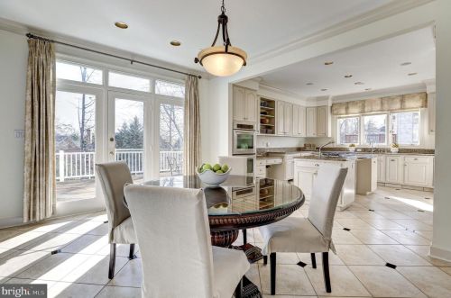 9832 Avenel Farm Dr, Rockville MD 20854-5410 exterior