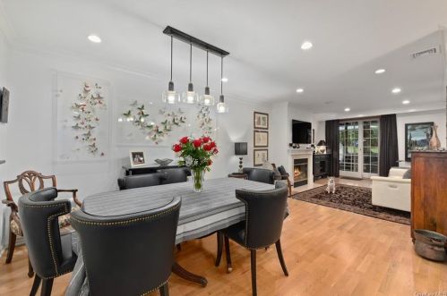 20 Whippoorwill Rd, Armonk, NY 10504-1456