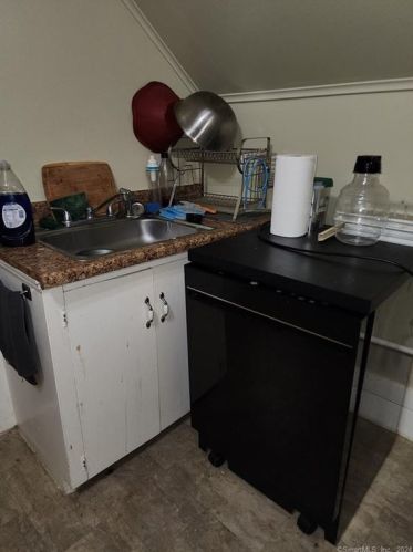 103 School St, Killingly CT 06239-3515 exterior