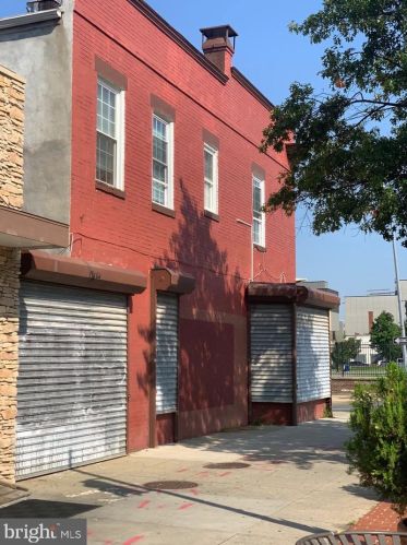 700 Columbia Rd, Washington DC 20009-3634 exterior