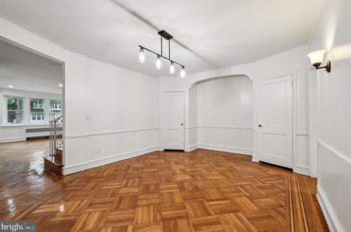 6937 19 St, Philadelphia PA 19146-2936 exterior