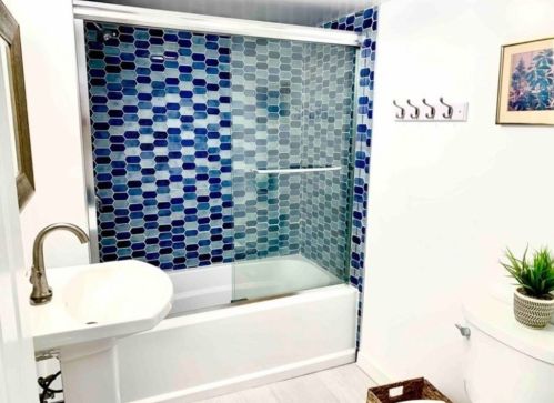 8532 Houston Ave, Chicago IL 60617-2543 exterior