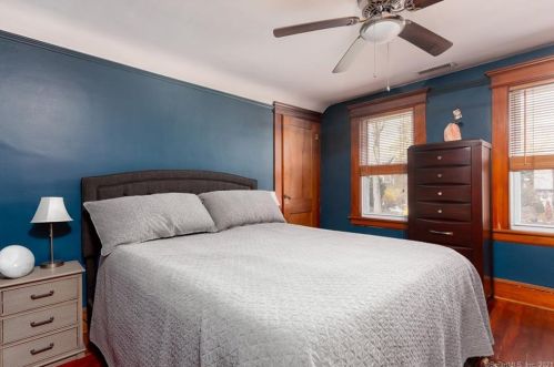 24 Myrtle St, Norwalk CT 06855-1314 exterior