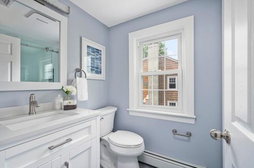 4 Mount Ave, Providence RI  02906-3410 exterior