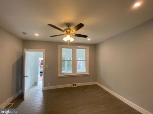 1922 Haworth St, Philadelphia PA  19124-2115 exterior