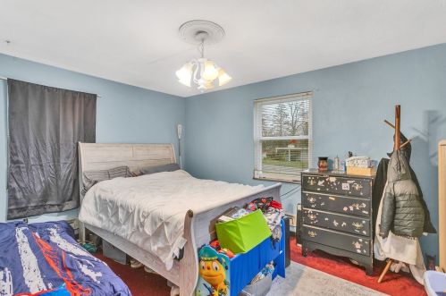 550 Dixie Dr, Pittsburgh PA 15235-4528 exterior