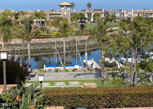 1447 Windshore Way, Oxnard CA 93035-1405 exterior