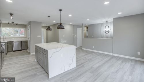 4115 Duvawn St, Alexandria VA 22310-2023 exterior