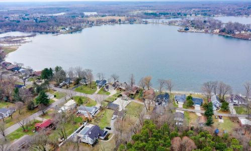 790 Eagle Lk Dr, Kalamazoo MI 49009-9612 exterior