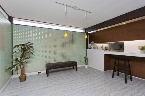 1263 Ala Pili Loop, Honolulu HI  96818-1633 exterior