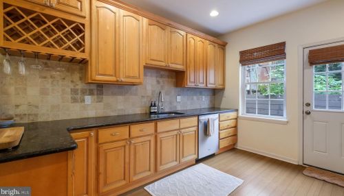 915 19 St, Philadelphia PA 19146-2638 exterior