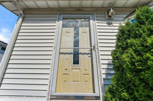 59 Lloyd St, Edison, NJ 08817-5253